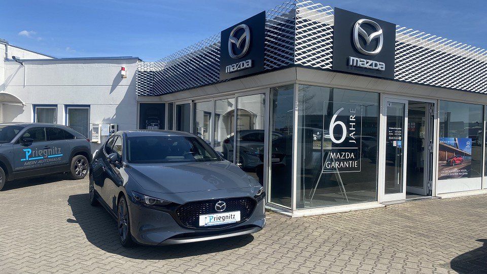 Mazda 3 52.835 km 17.990 &euro; Brandenburg a. d. Havel 14772