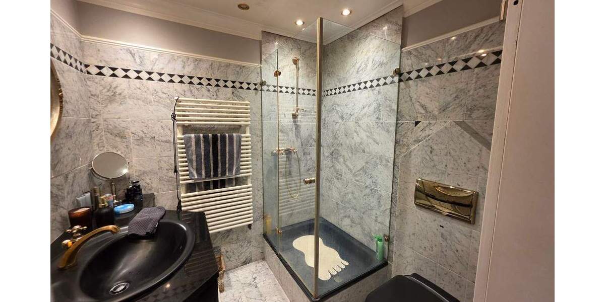 Mehrfamilienhaus, Wohnhaus Velbert Tönisheide - 4 Zimmer, 220 m&sup2;, 820.000&euro; | Angebot:25733905