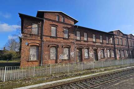 Haus Karow - 15 Zimmer, 920 m&sup2;, 195.000&euro; | Angebot:19967367