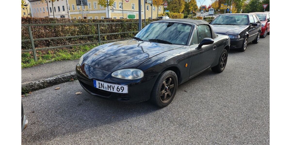 Mazda MX-5 145.943 km 3.000 &euro; München 81735
