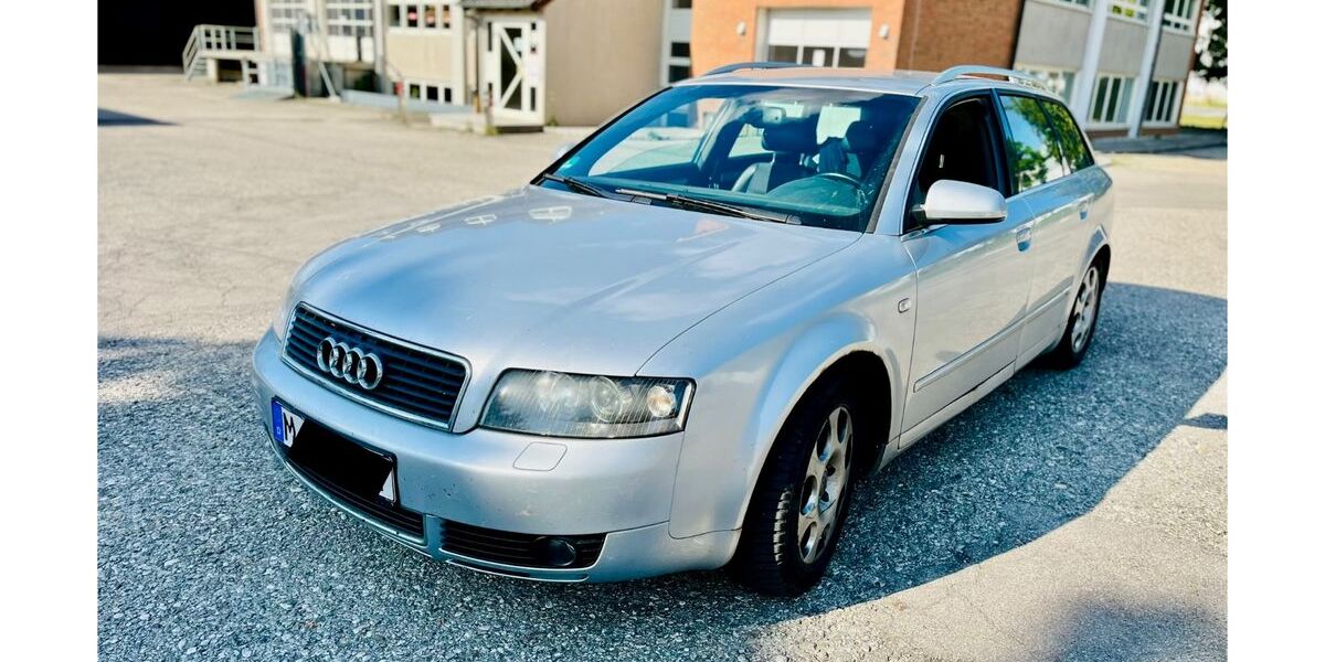 Audi A4 208.000 km 1.650 &euro; München 81477