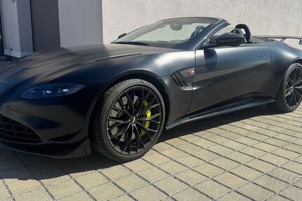 Aston Martin V8 Vantage 5.890 km 149.940 &euro; Dresden 01159