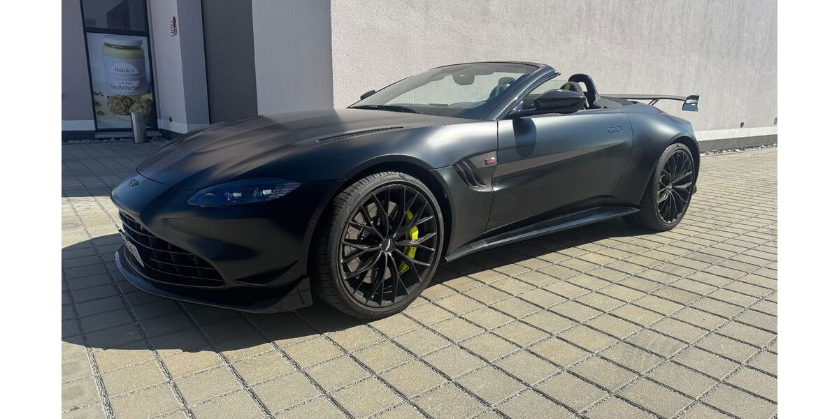 Aston Martin V8 Vantage 5.890 km 153.530 &euro; Dresden 01159