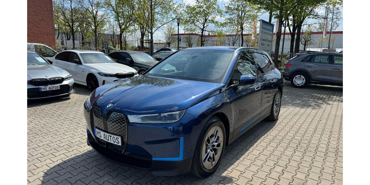 BMW iX 43.000 km 39.799 &euro; München 81243