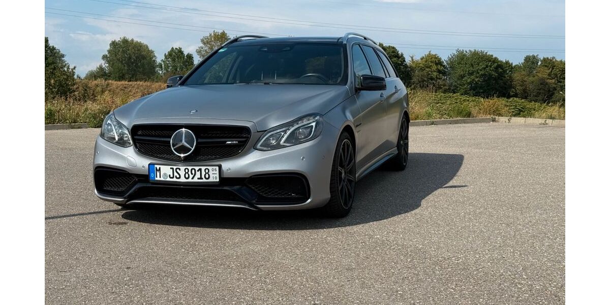 Mercedes-Benz E 63 AMG 163.000 km 35.000 &euro; Neusäß 86356