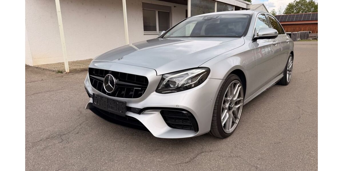 Mercedes-Benz E 400 168.495 km 29.799 &euro; Dürnau 73105