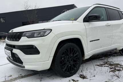 Jeep Compass 30.813 km 22.990 &euro; Fürstenwalde 15517