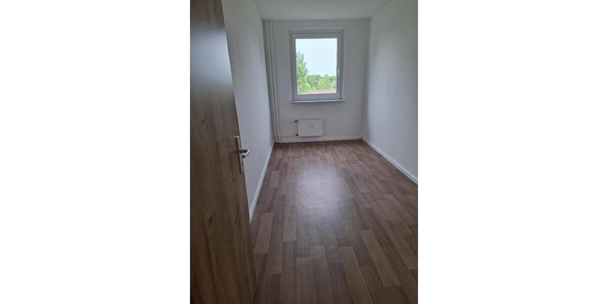 Etagenwohnung Seeland Gatersleben - 4 Zimmer, 72 m&sup2;, 279&euro; | Angebot:20747685