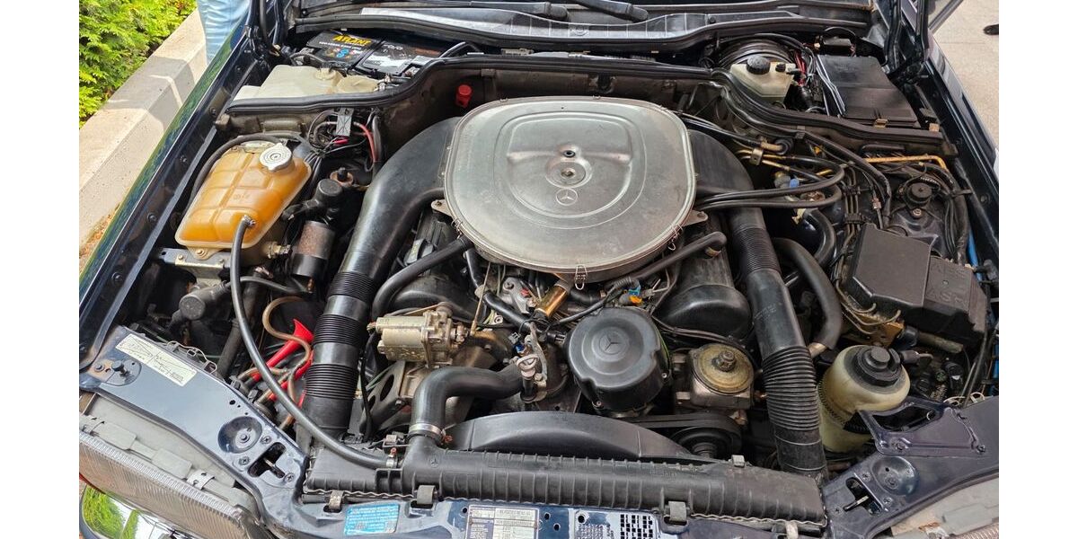 Mercedes-Benz 560 198.000 km 28.249 &euro; Oberstadion 89613