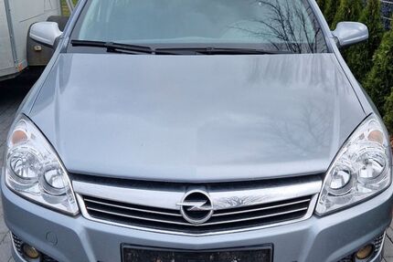 Opel Astra 196.000 km 1.499 &euro; Dummerstorf OT Schlage 18196