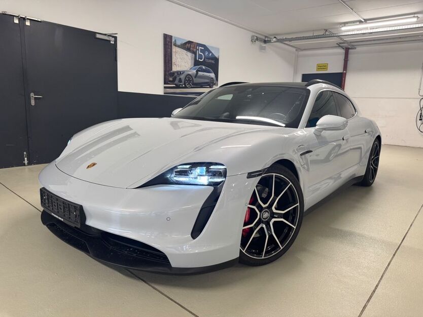 Porsche Taycan 71.000 km 66.500 € Bad Breisig 53498