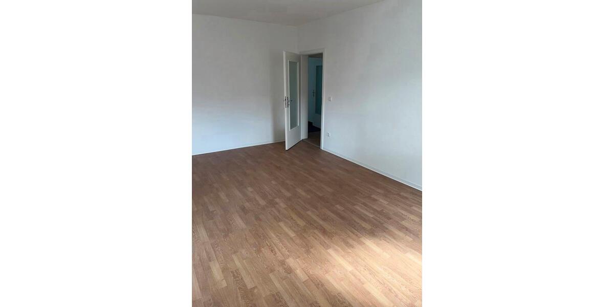 Etagenwohnung Landshut Landshut-West - 3 Zimmer, 82 m&sup2;, 956&euro; | Angebot:26297213