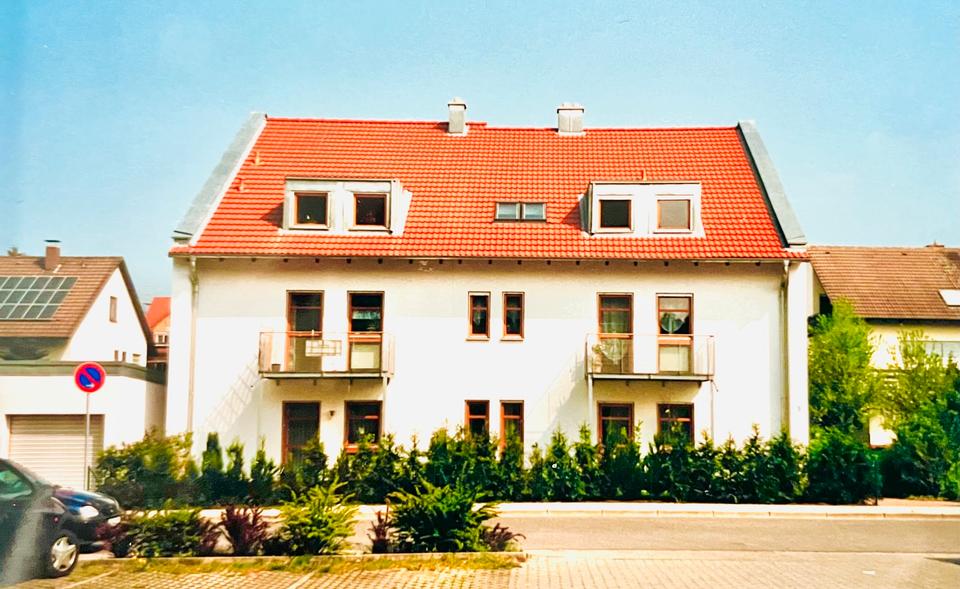 Großzügige 2-Zimmer Dachwohnung mit Balkon in guter Lage 2 zimmer