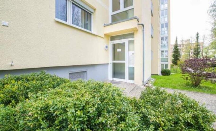 2 Zimmerwohnung in Villingen Balkon Tiefgaragenstellplatz Aufzug