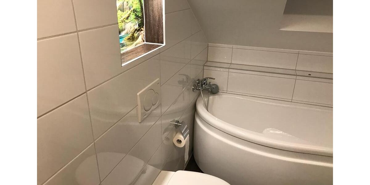 Dachgeschoßwohnung Wertheim - 5 Zimmer, 127 m&sup2;, 340.000&euro; | Angebot:26432384