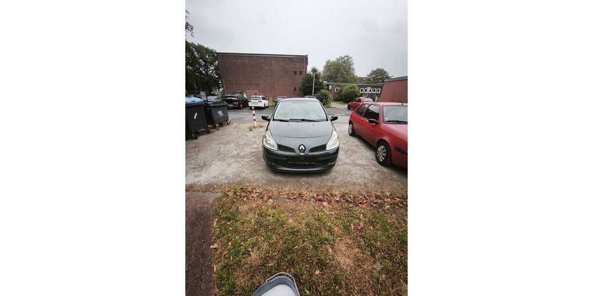 Renault Clio 249.351 km 600 &euro; Hamm 59065