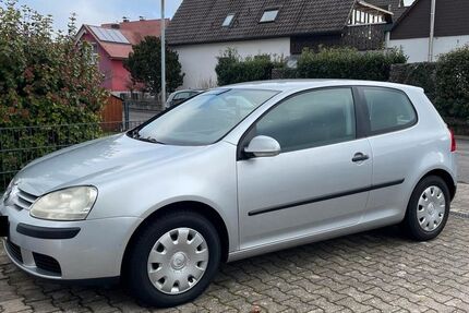 VW Golf 78.000 km 3.500 &euro; Steinmauern 76479
