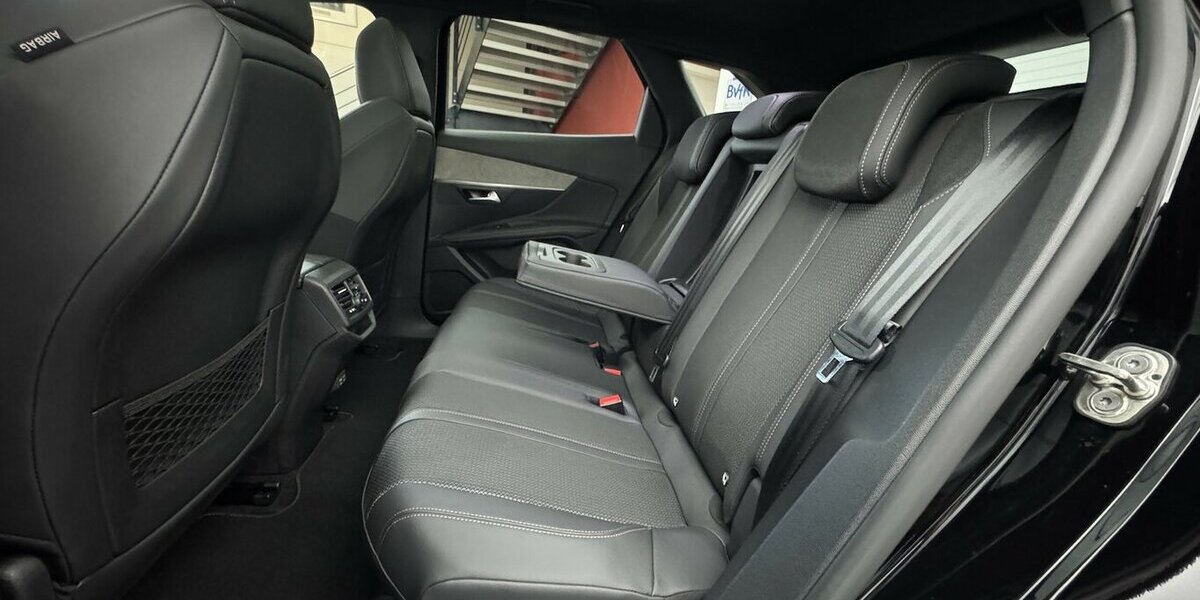 Peugeot 3008 GT 130 Puretech EAT8 1.Hand AHK 49.200 km 22.220 &euro; Lich 35423