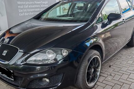 Seat Leon 241.000 km 3.400 &euro; Straßenhaus 56587