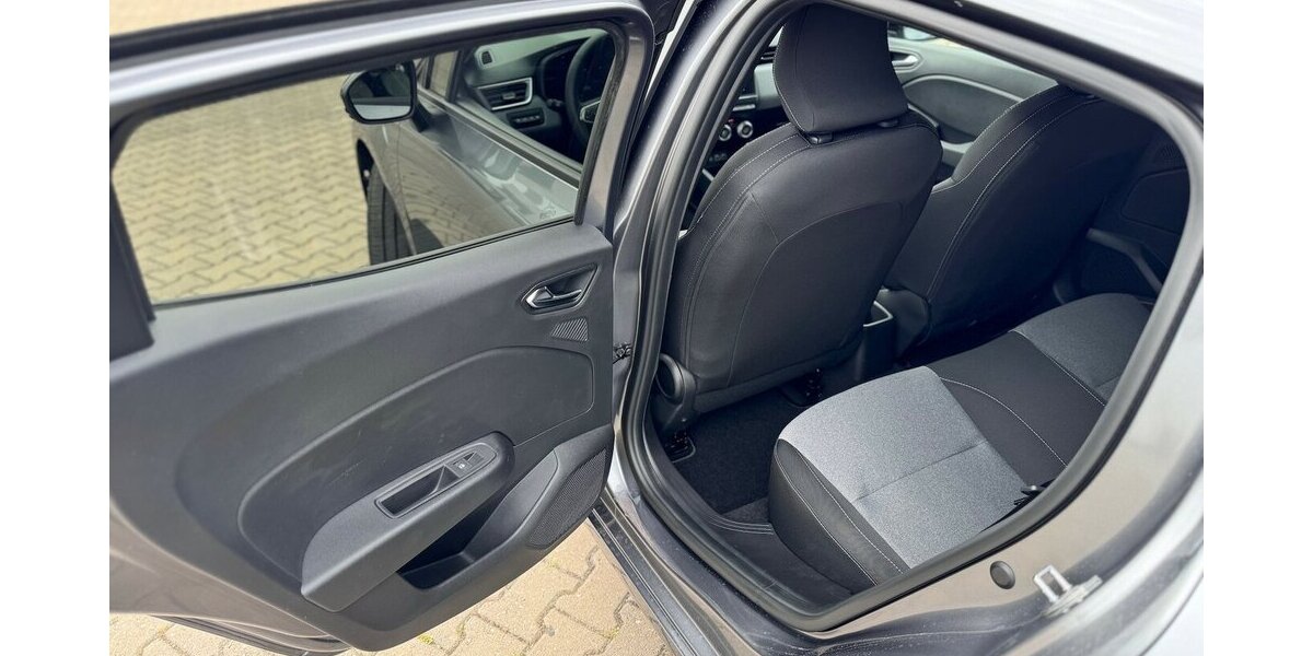 Mitsubishi Colt PLUS 1.0 T.B.KlimaA/Led/CarPlay/SitzH. 1.900 km 18.990 &euro; Donauwörth 86609