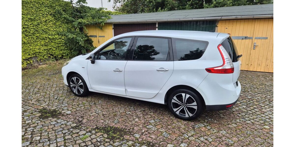 Renault Scenic 144.500 km 4.200 &euro; Chemnitz 09120
