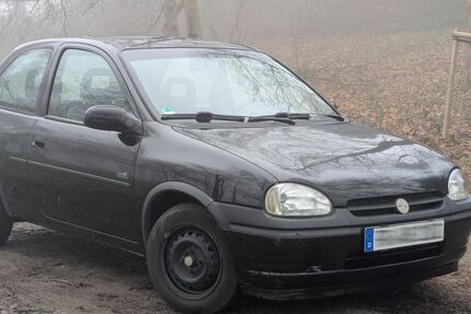 Opel Corsa 99.500 km 1.699 &euro; Freiburg 79102