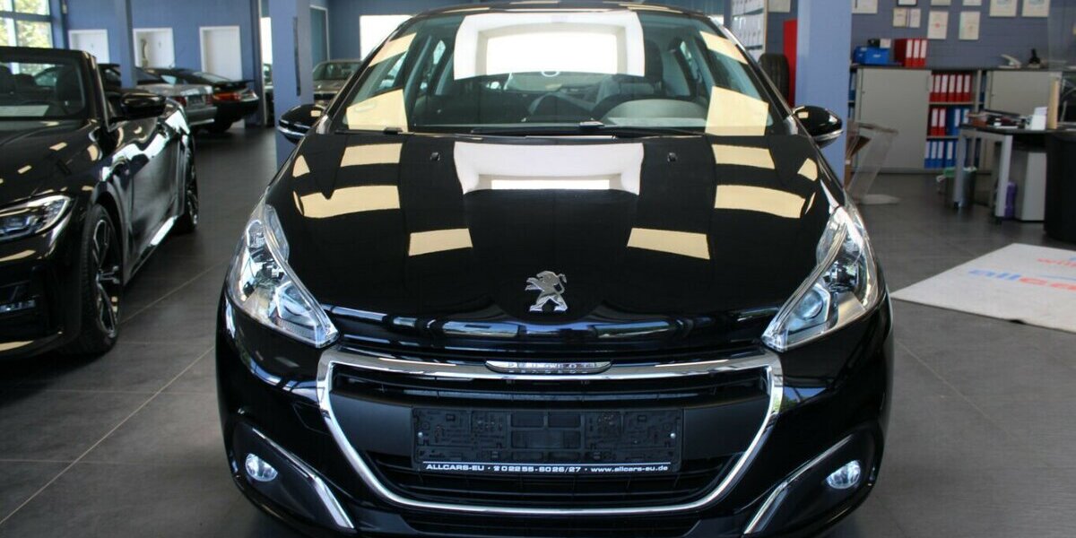 Peugeot 208 PureTech 82 72.930 km 8.980 &euro; Euskirchen 53881