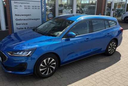 Ford Focus 8.000 km 25.895 &euro; Waren 17192