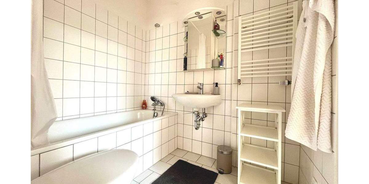 Etagenwohnung Wilhelmshaven Bant - 4 Zimmer, 79 m&sup2;, 99.000&euro; | Angebot:25676858