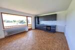 Frisch renovierte 3-Zimmerwohnung mit wunderschönem Bergblick