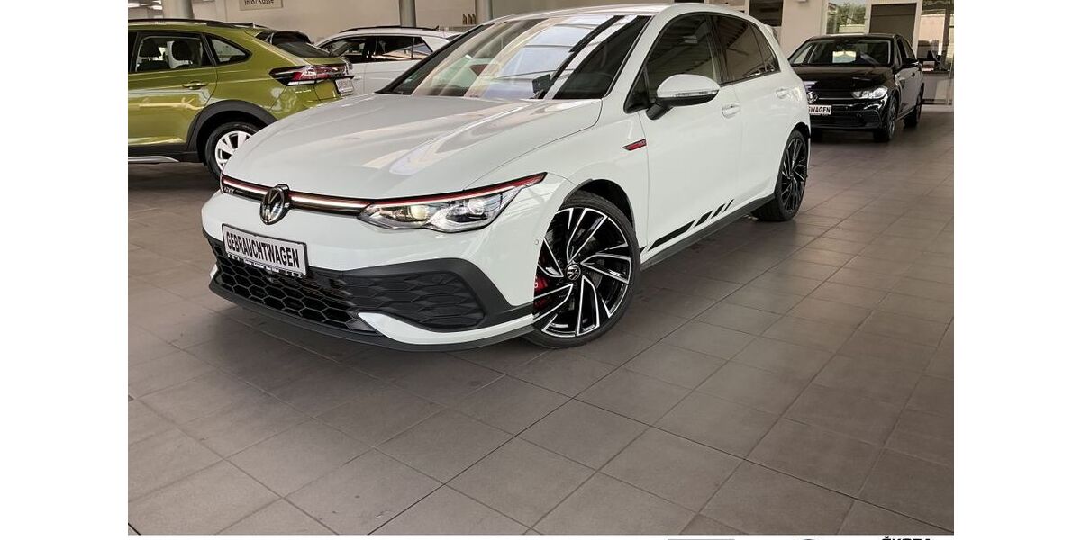 VW Golf 32.246 km 32.850 &euro; Bad Vilbel 61118