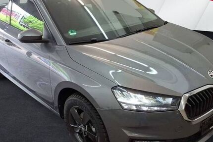 Skoda Fabia 1.200 km 15.640 &euro; Wackersdorf 92442