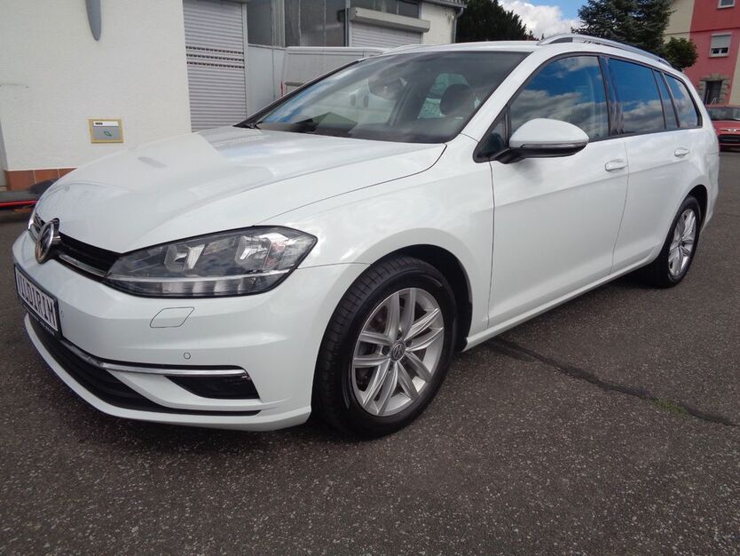 VW Golf 165.400 km 9.950 € Tauberbischofsheim 97941