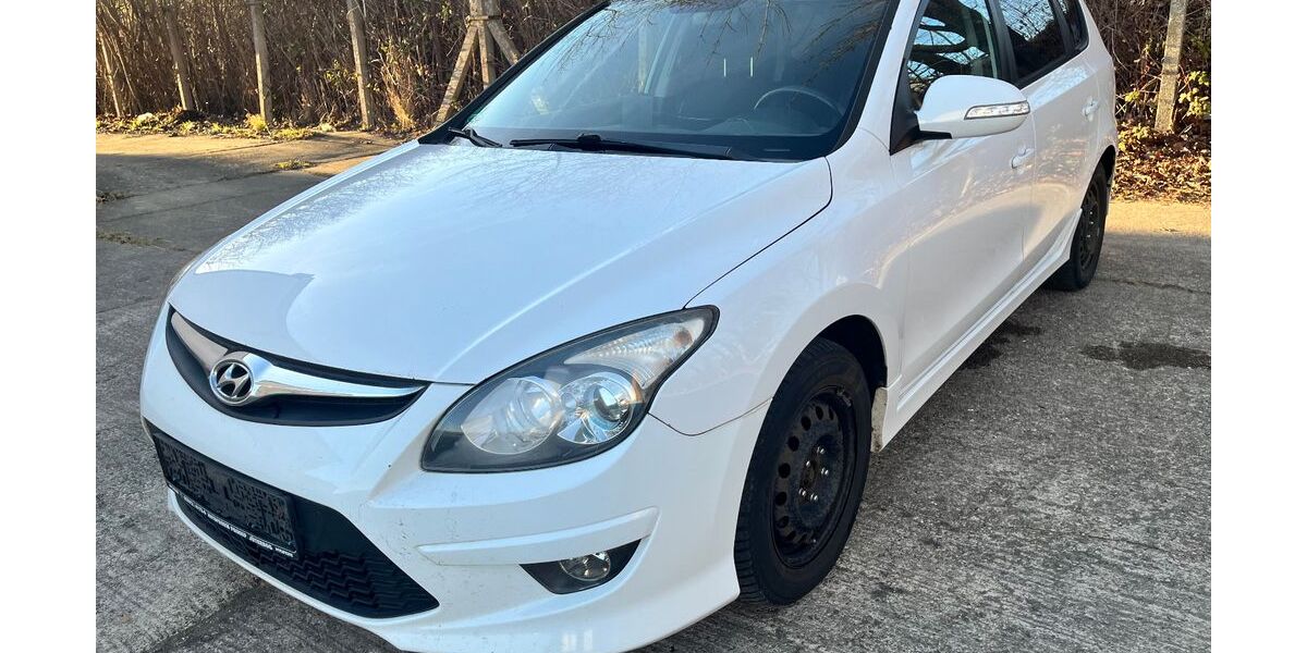 Hyundai i30 247.000 km 1.299 &euro; Dorf Mecklenburg/Karow 23972