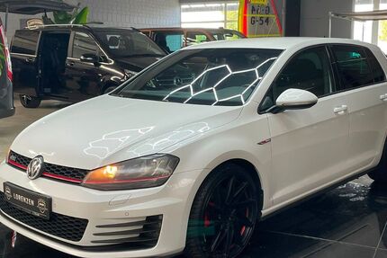 VW Golf 191.298 km 10.895 &euro; Husum 25813