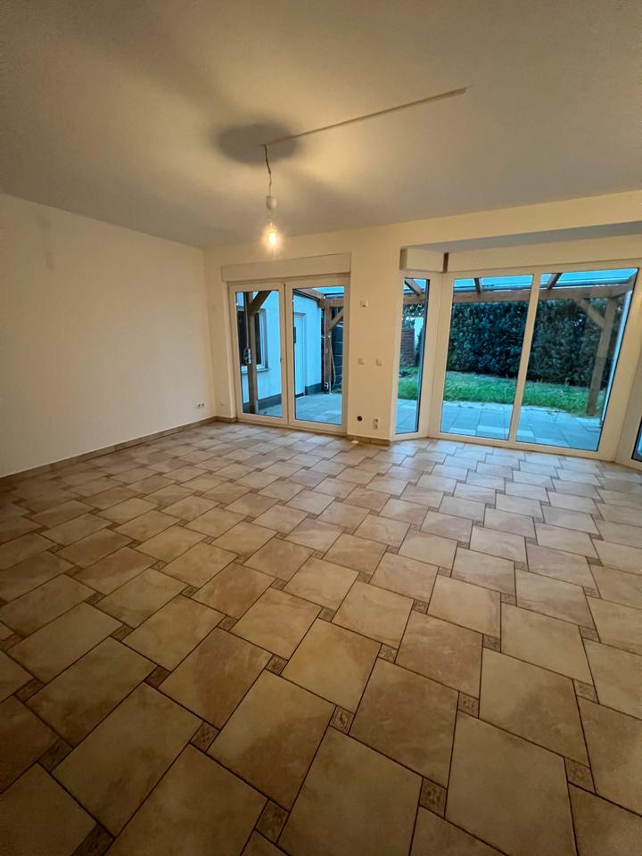 Einfamileinhaus, Hennigdorf, 4 Zimmer, Garage, Haus, 120m2,Garten