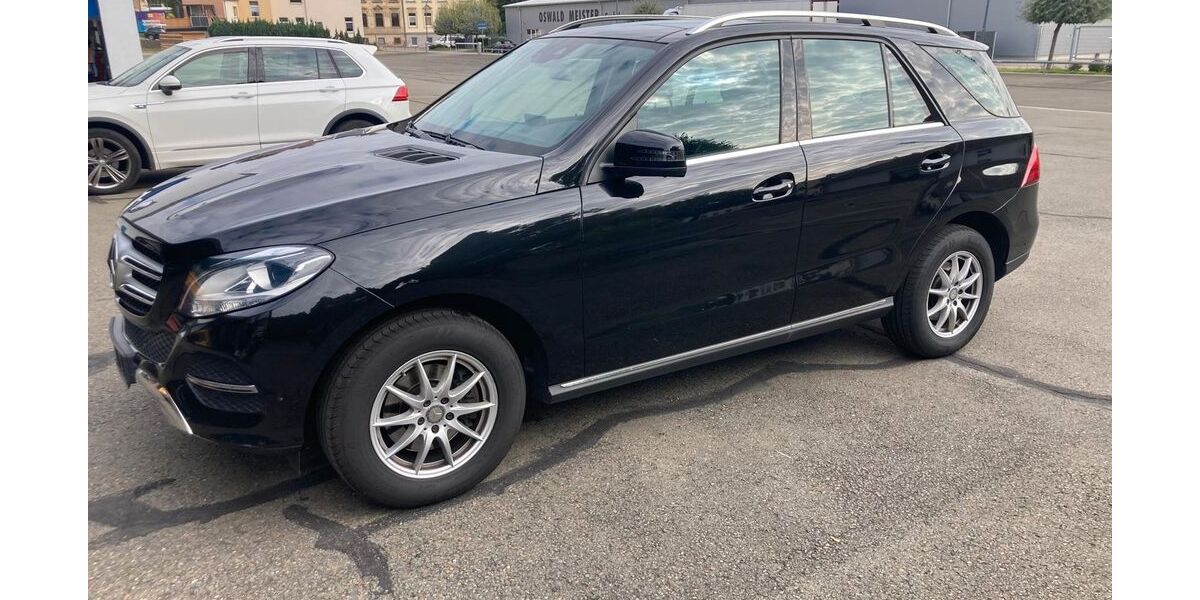 Mercedes-Benz GLE 250 230.000 km 17.999 &euro; Neukirchen 08459