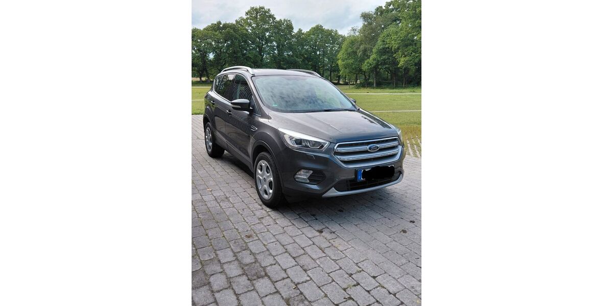 Ford Kuga 56.800 km 12.900 &euro; Rhauderfehn 26817