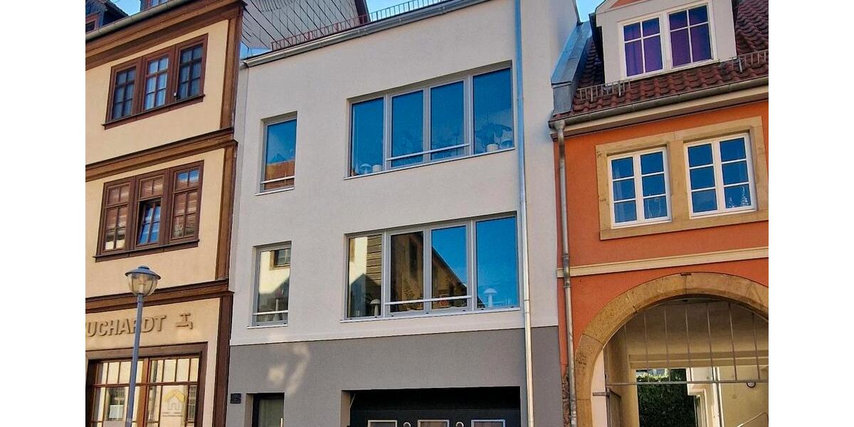 STADTHAUSNEUBAUIMMOBILIE 2025 mit AUFZUG 4 zimmer