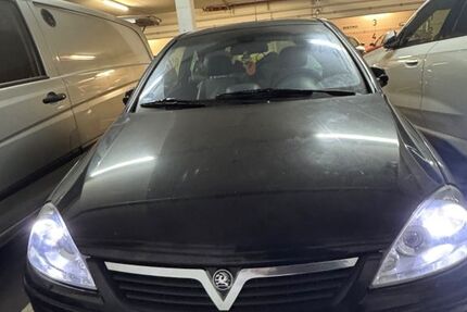 Opel Corsa 278.000 km 1.650 &euro; Rüsselsheim am Main 65428