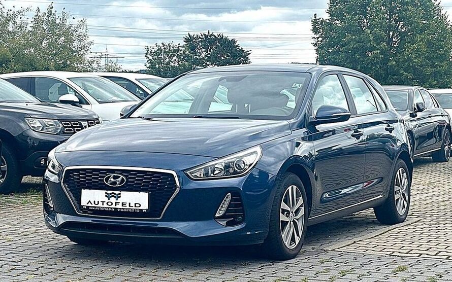 i30