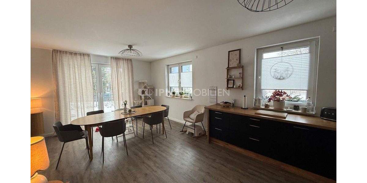 Doppelhaushälfte Cammin Prangendorf - 4 Zimmer, 140 m&sup2;, 1.400&euro; | Angebot:25214693