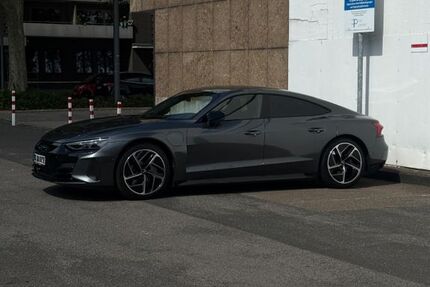Audi RS e-tron GT 90.500 km 57.900 &euro; Krefeld 47799