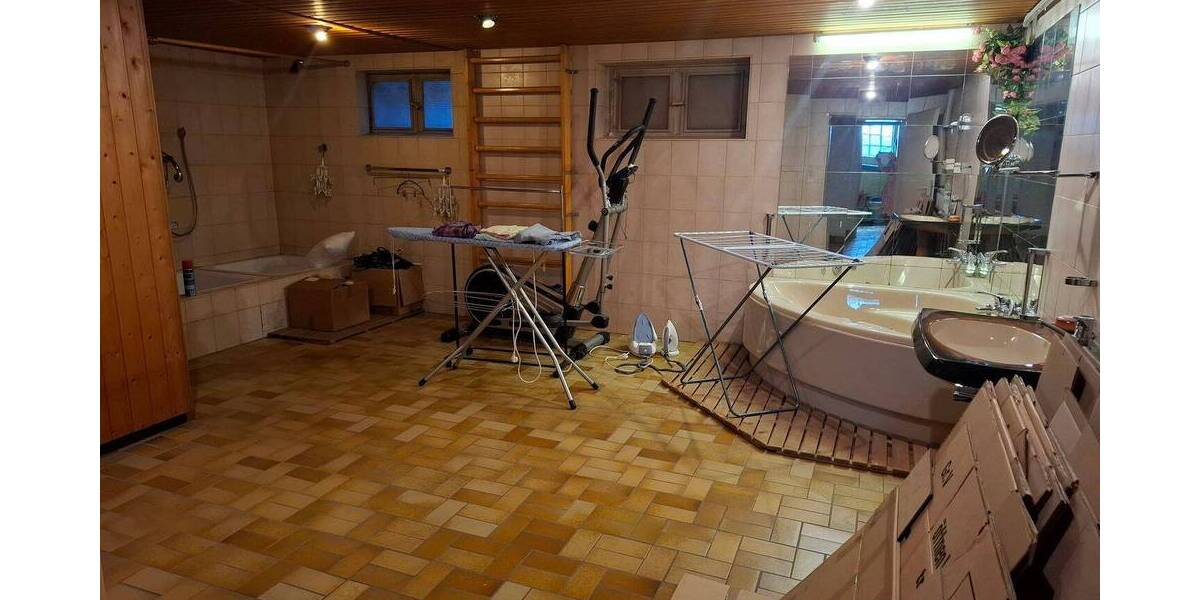 Mehrfamilienhaus, Wohnhaus Moers Kapellen-Mitte - 449.000&euro; | Angebot:23943554