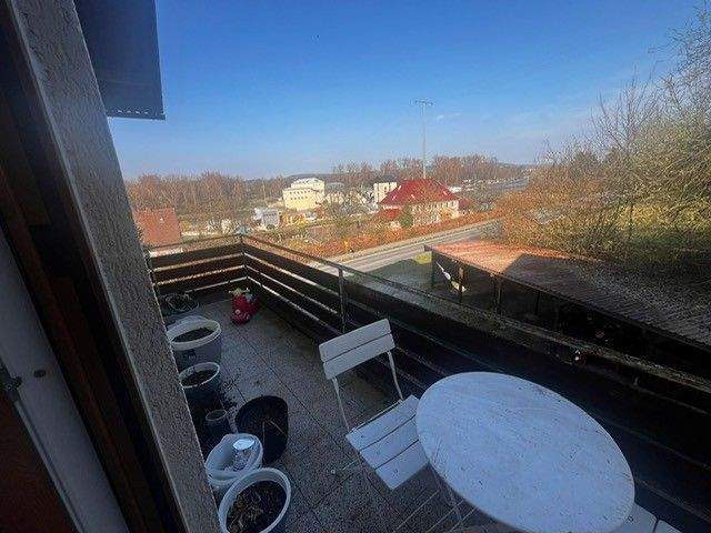 Zimmer Viereth-Trunstadt Viereth - 3 Zimmer, 94 m&sup2;, 710&euro; | Angebot:25797546