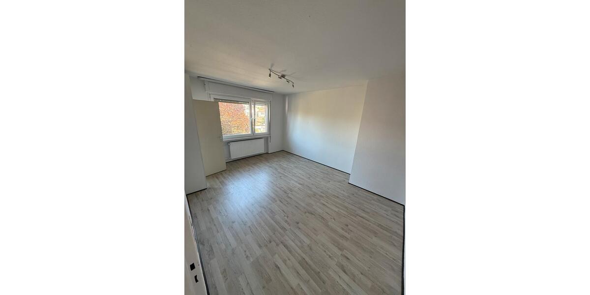 Doppelhaushälfte Neu-Isenburg Isenburg - 3 Zimmer, 110 m&sup2;, 2.200&euro; | Angebot:25924202