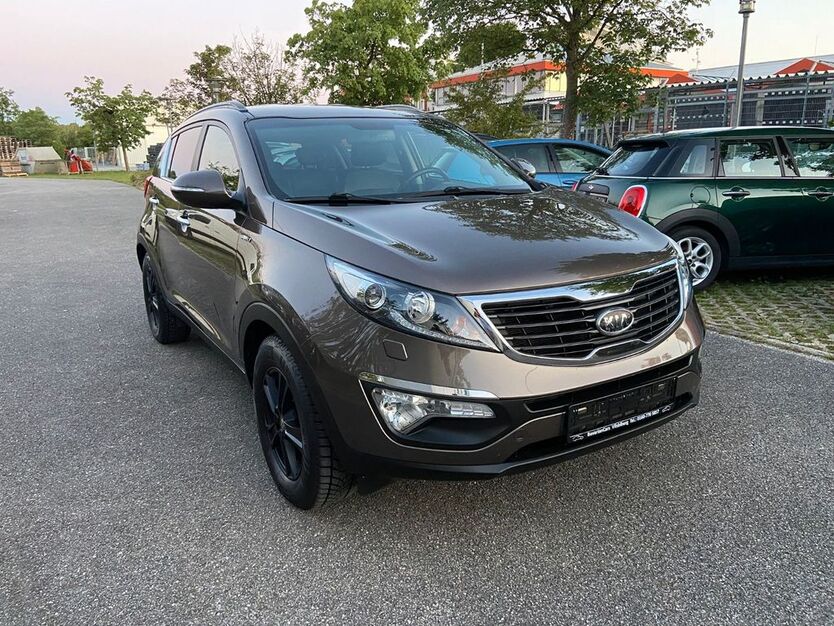 Kia Sportage 204.000 km 7.890 € Vilsbiburg 84137