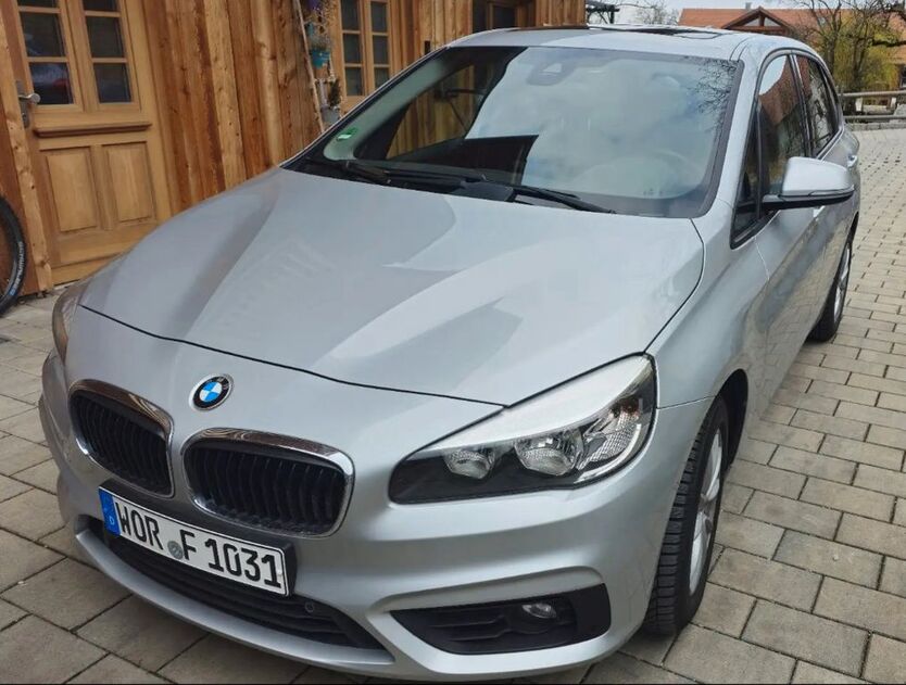 BMW 218 Active Tourer 117.000 km 13.299 € Hohenschäftlarn 82069