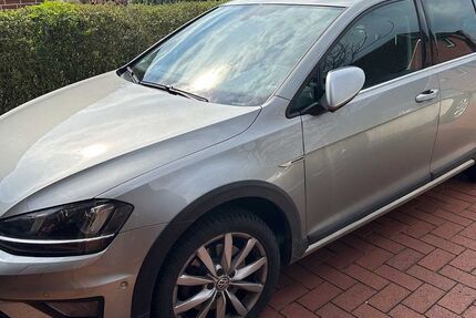 VW Golf 128.207 km 15.300 &euro; Dingen 25715