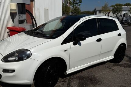 Fiat Punto 92.000 km 6.600 &euro; München 81245